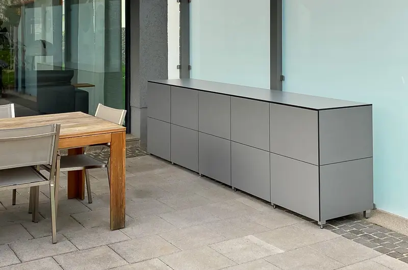 Armario resistente a la intemperie para la terraza o el balcón