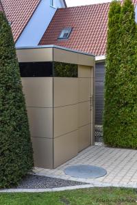 Modernes Design in Rain am Lech: Die minimalistische Gartenlaube als funktionales Raumwunder