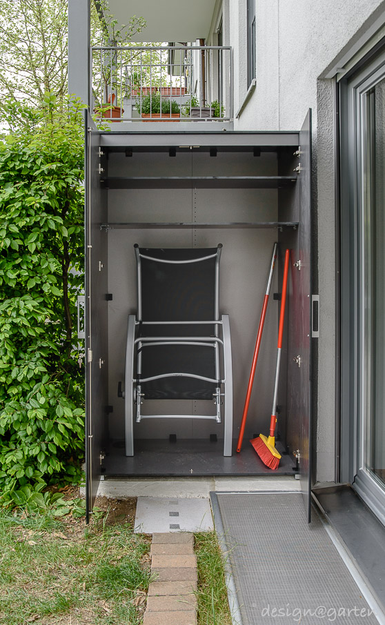 Exklusive Stauraumlösung in München: Der Hochschrank in Urban Grey Metallic