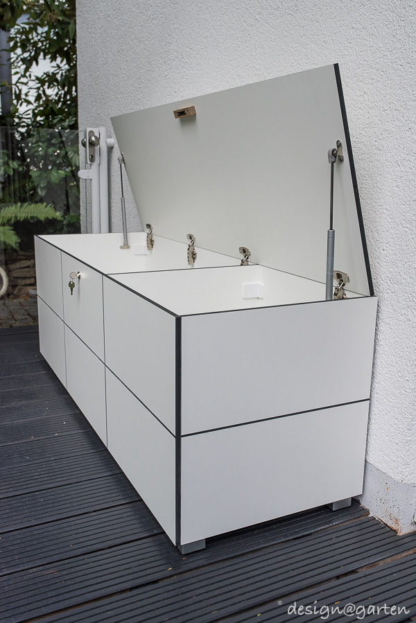 Doppelter Nutzen am Pool: Die Gartenbox mit Sitzfunktion