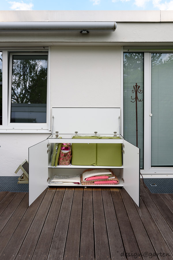 Maximale Flexibilität im kompakten Format: Kleines Sideboard für die Terrasse