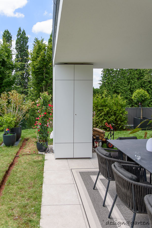 Der Terrassenschrank als Hochschrank
