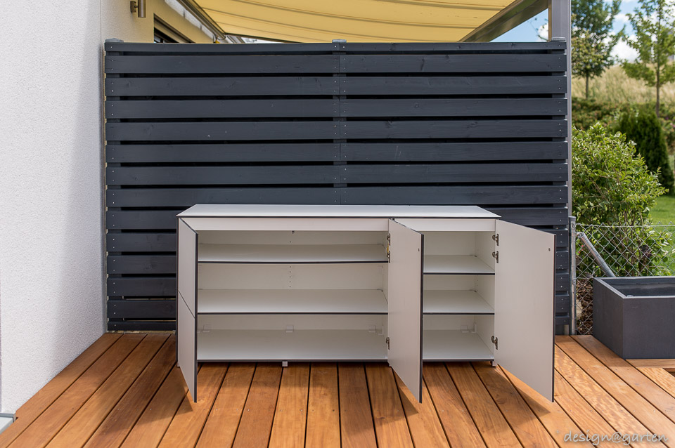 Minimalistische Eleganz: XXL Sideboard für den Außenbereich