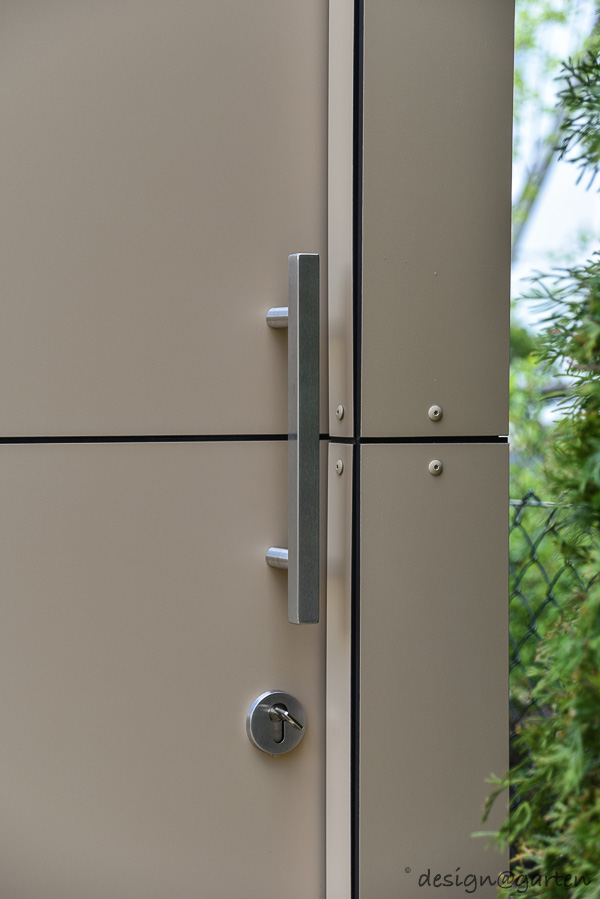 Modernes Design in Rain am Lech: Die minimalistische Gartenlaube als funktionales Raumwunder