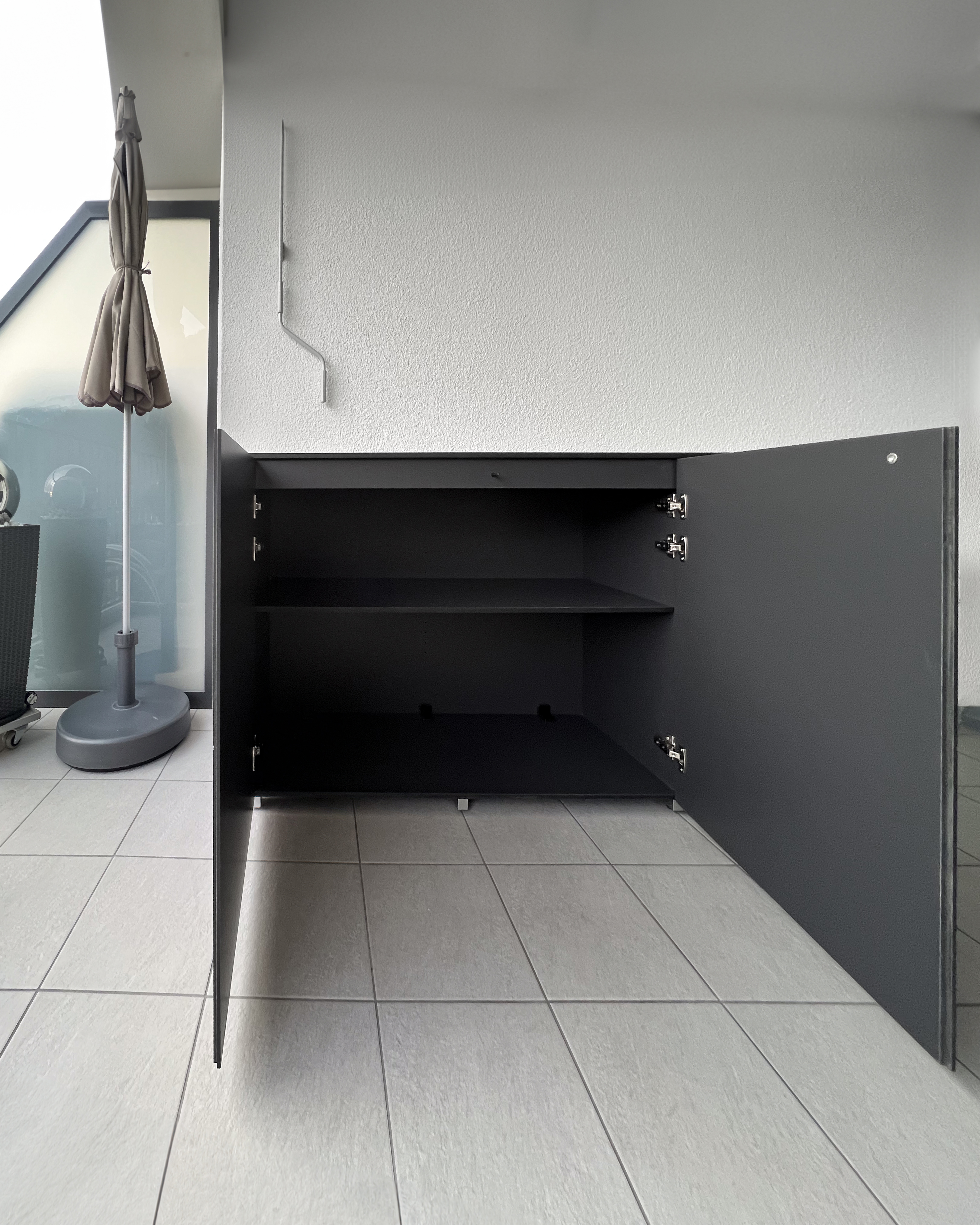 Wetterfester Terrassenschrank für Polster in anthrazit