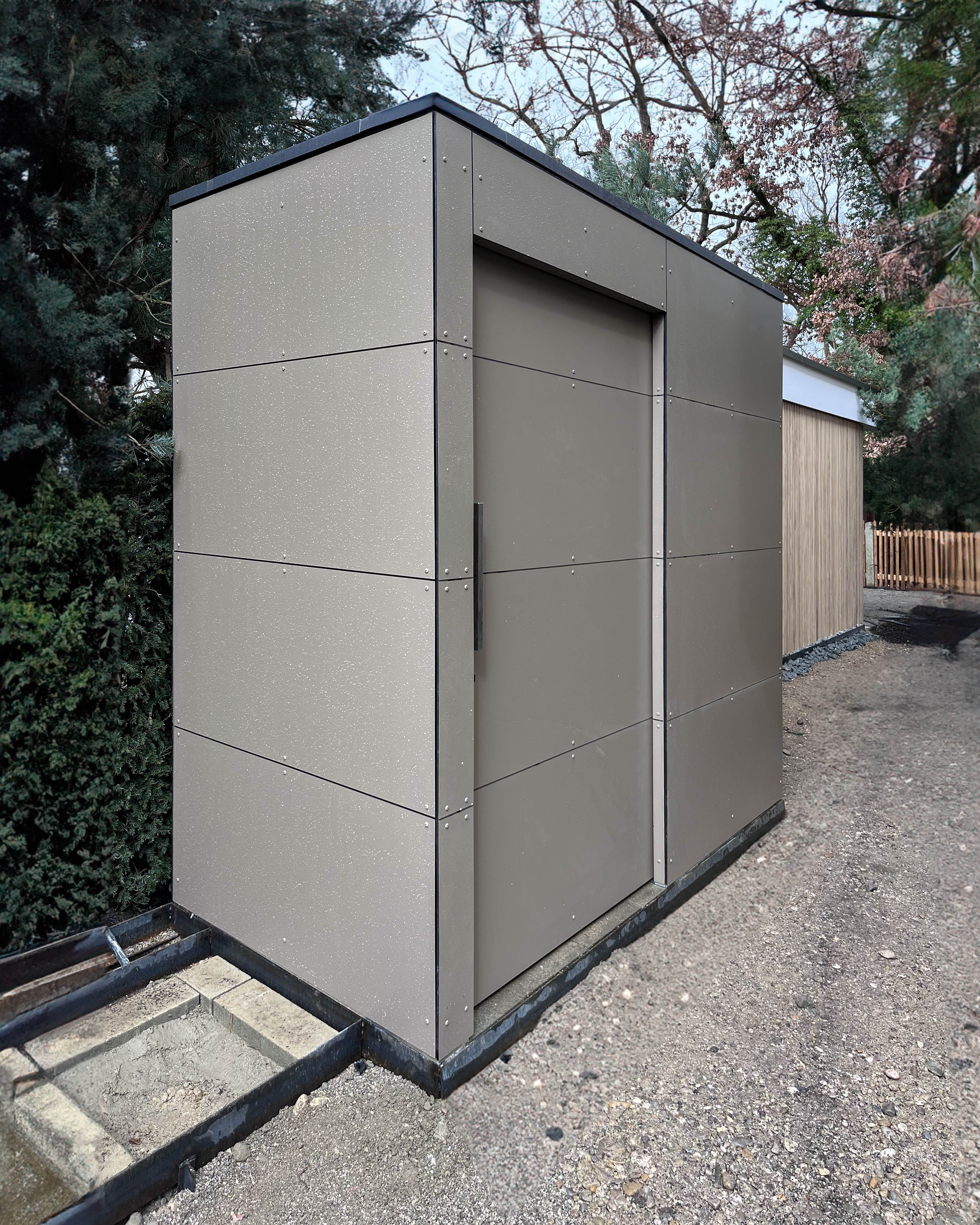 Pooltechnikhaus in Toskana – Gartenhaus als Technikzentrale