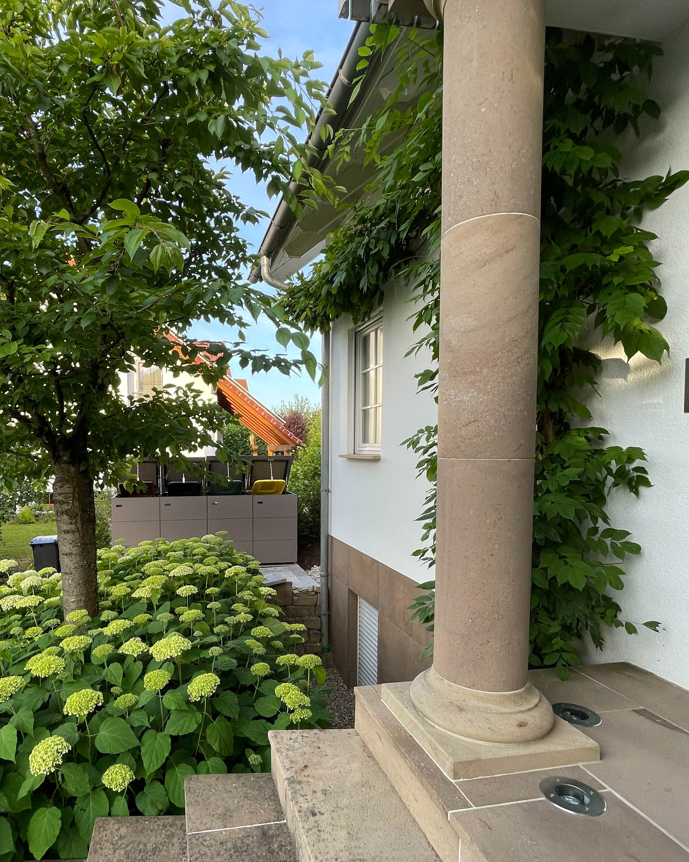 4er Mülltonnenhäuschen aus HPL im Farbton Toskana