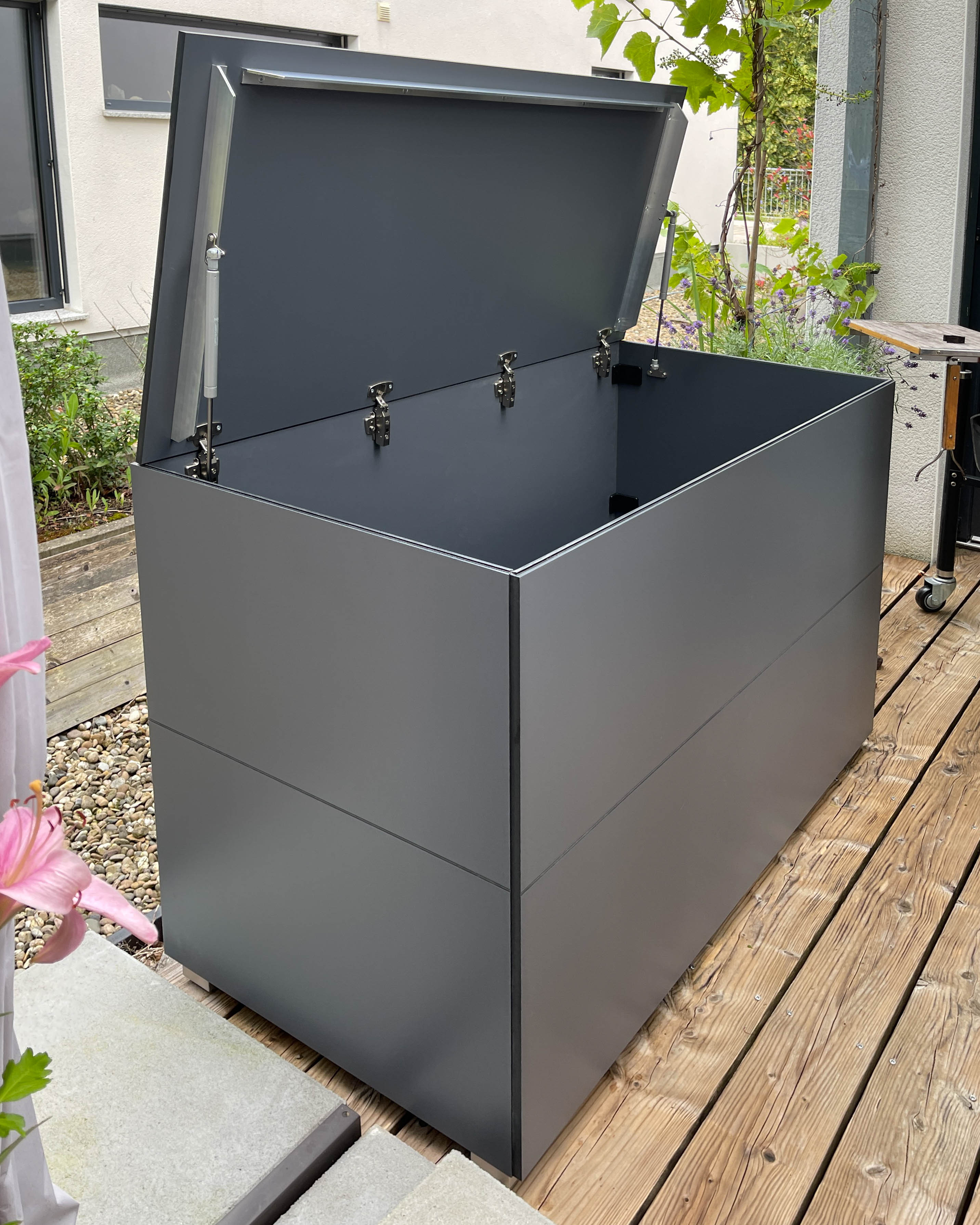 XL Truhe mit viel Stauraum