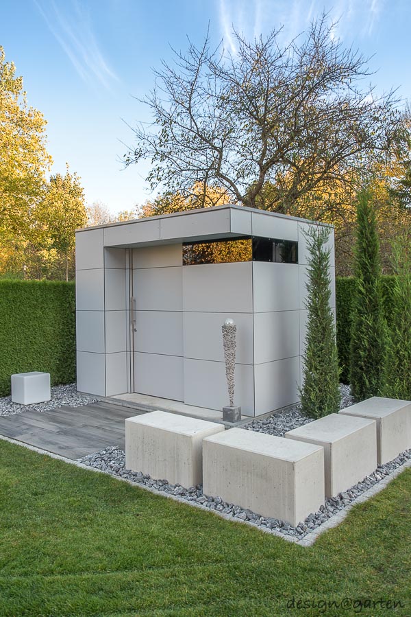 Elegante Raumerweiterung: Das Design–Gartenhaus mit Überstand