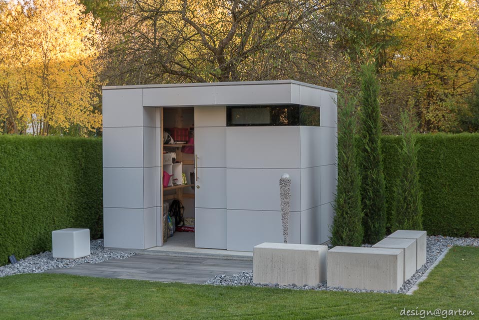 Elegante Raumerweiterung: Das Design–Gartenhaus mit Überstand