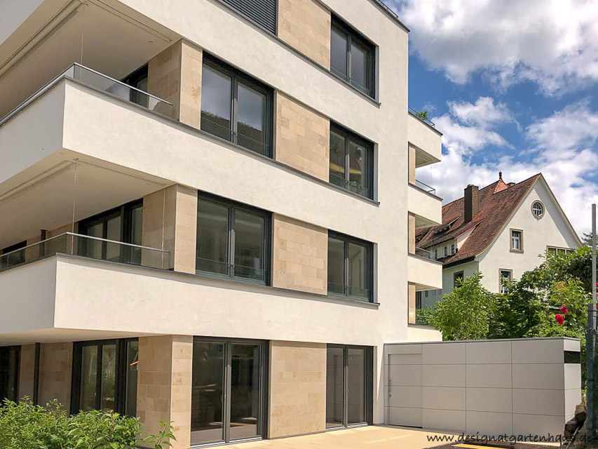 Privacy in new buildings: the modern garden shed as a patio divider