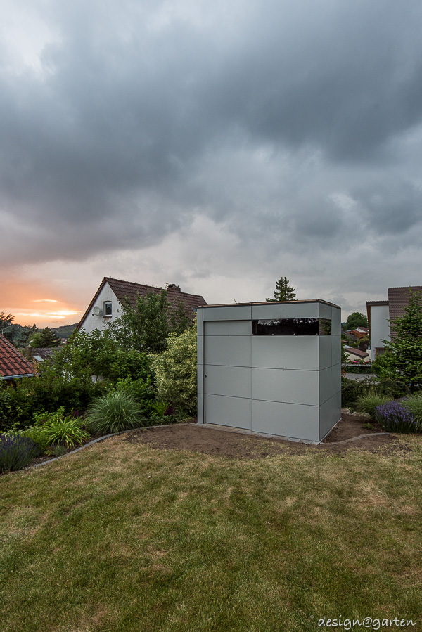 Geometric tranquillity in the garden: the square tool shed