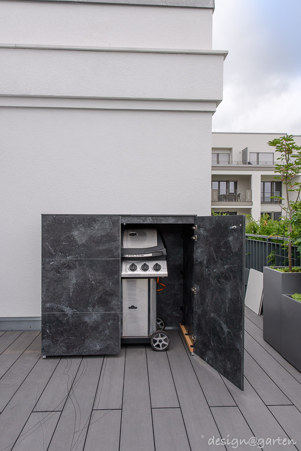 Holistic outdoor living: versatile storage solution for the roof terrace