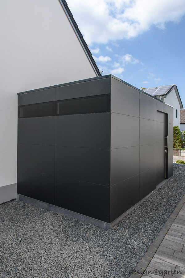 Transformation in outdoor areas: the modern designer tool shed made of HPL
