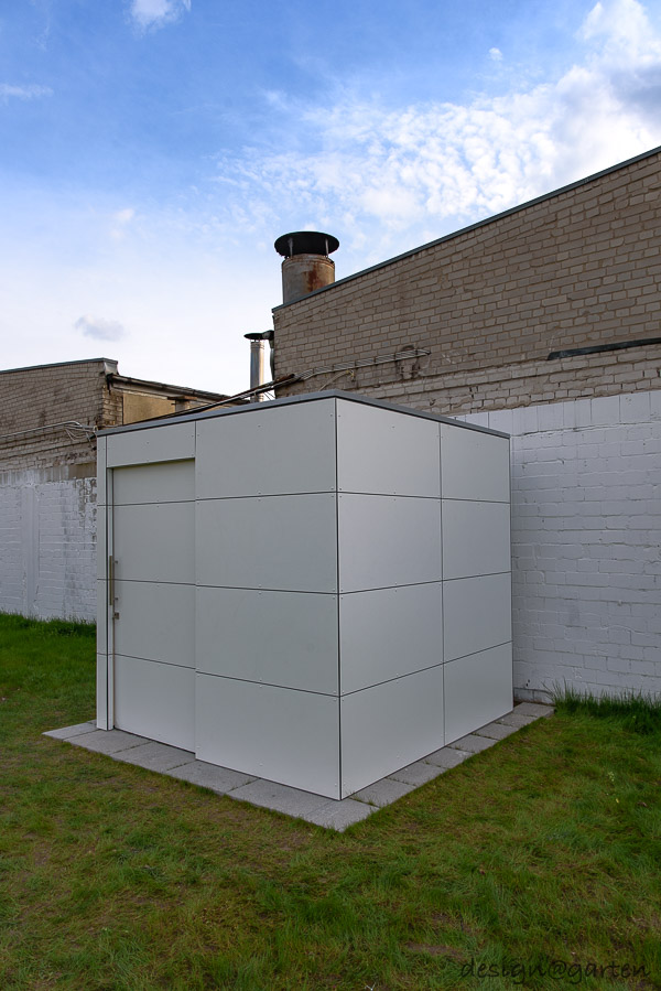 Modern architecture in corporate use: the cubist equipment shed