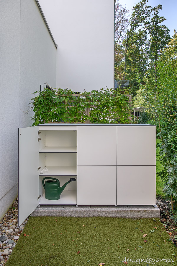 Efficient storage solution in Munich: custom-made outdoor garden cabinet