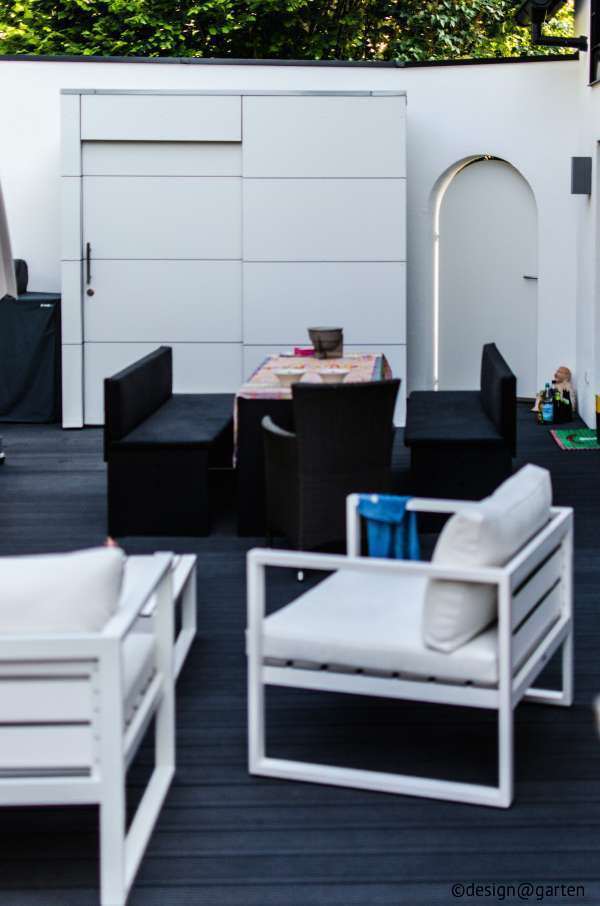 Entertainment hub: the garden shed as the centrepiece of every garden party