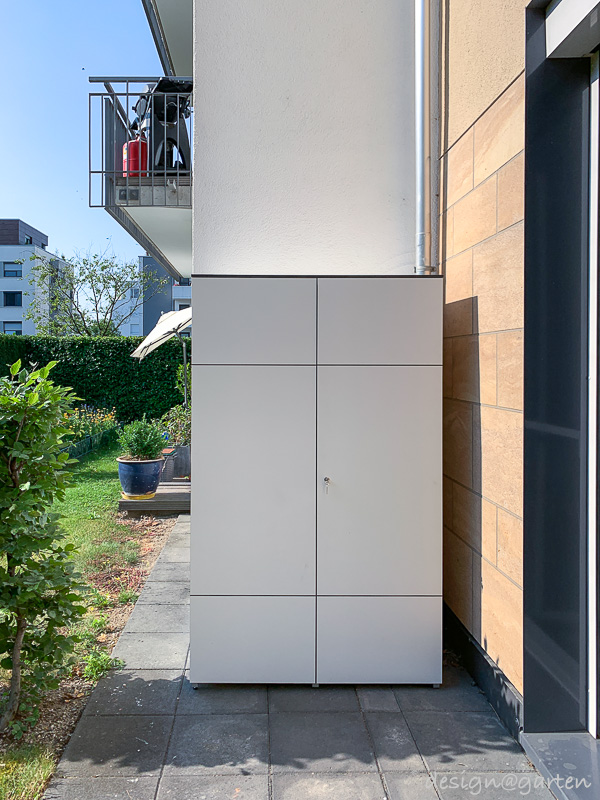 Customised tall cabinet: intelligent interior layout for maximum functionality
