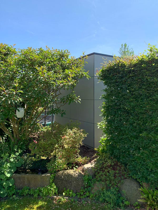 Technical superiority in detail: functionality from the foundations to the roof