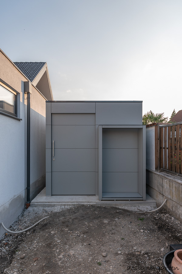 Garden cabinet system: Maximum flexibility thanks to intelligent sliding door solutions