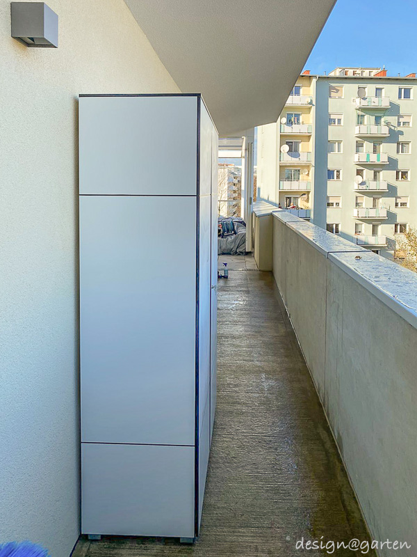 White balcony cabinet as a wellness addition in Graz