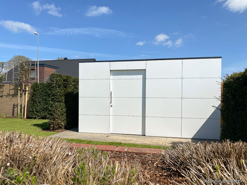 Designer pool house in white in Erkelenz