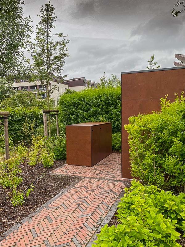 Designer garden shed in Corten look in Wyk auf Föhr