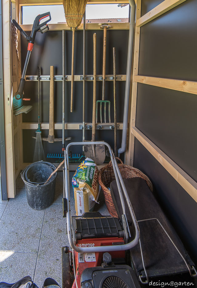 Stylish contrast: the modern Cube tool shed