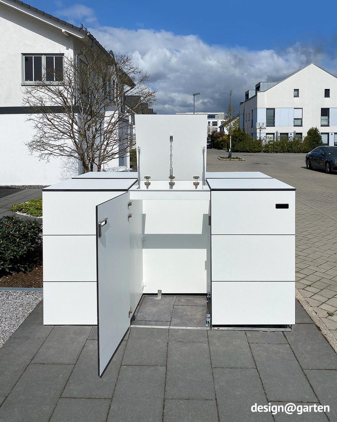 Modern bin storage unit – a shared solution for two neighbours