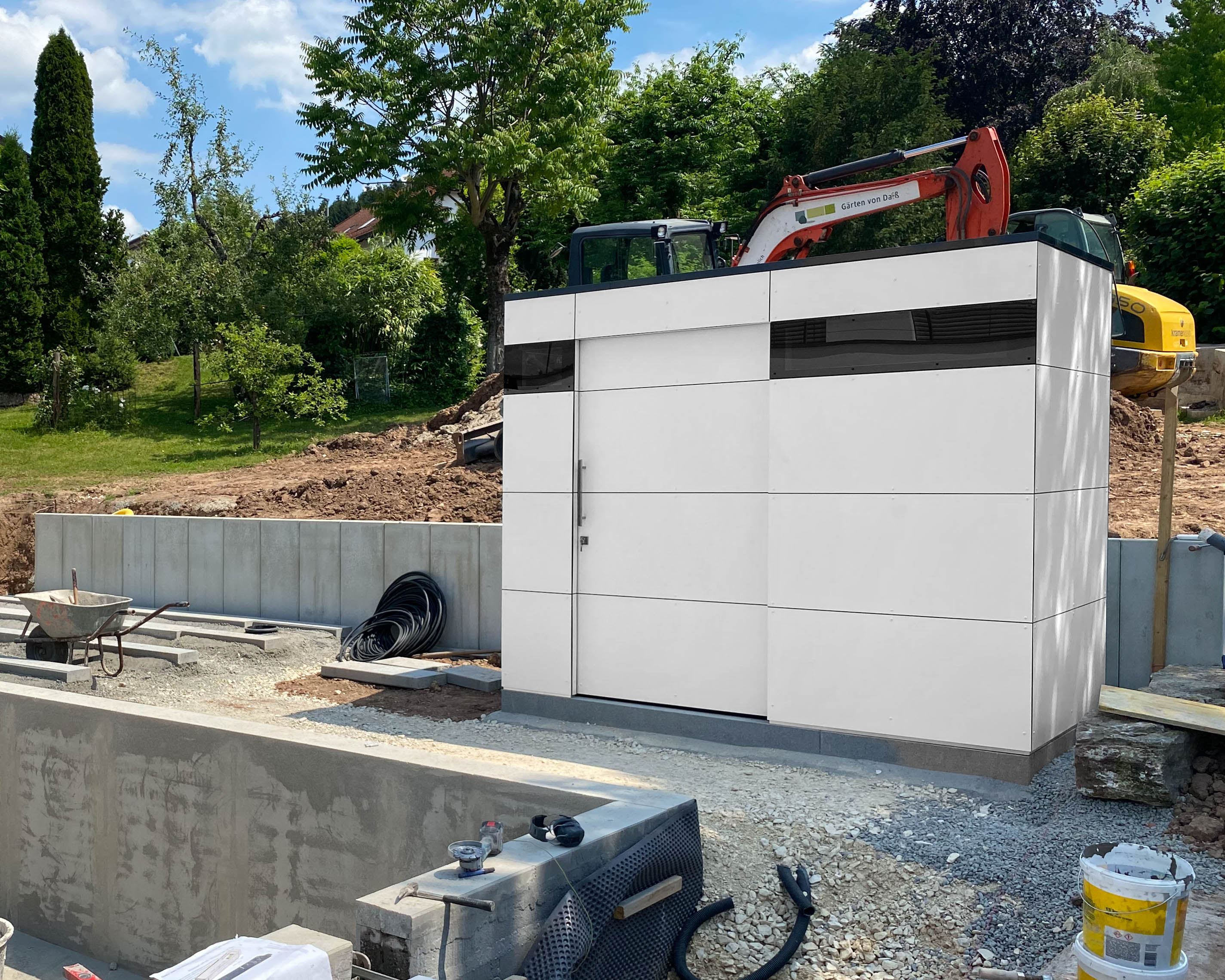 Modern pump house, custom-made