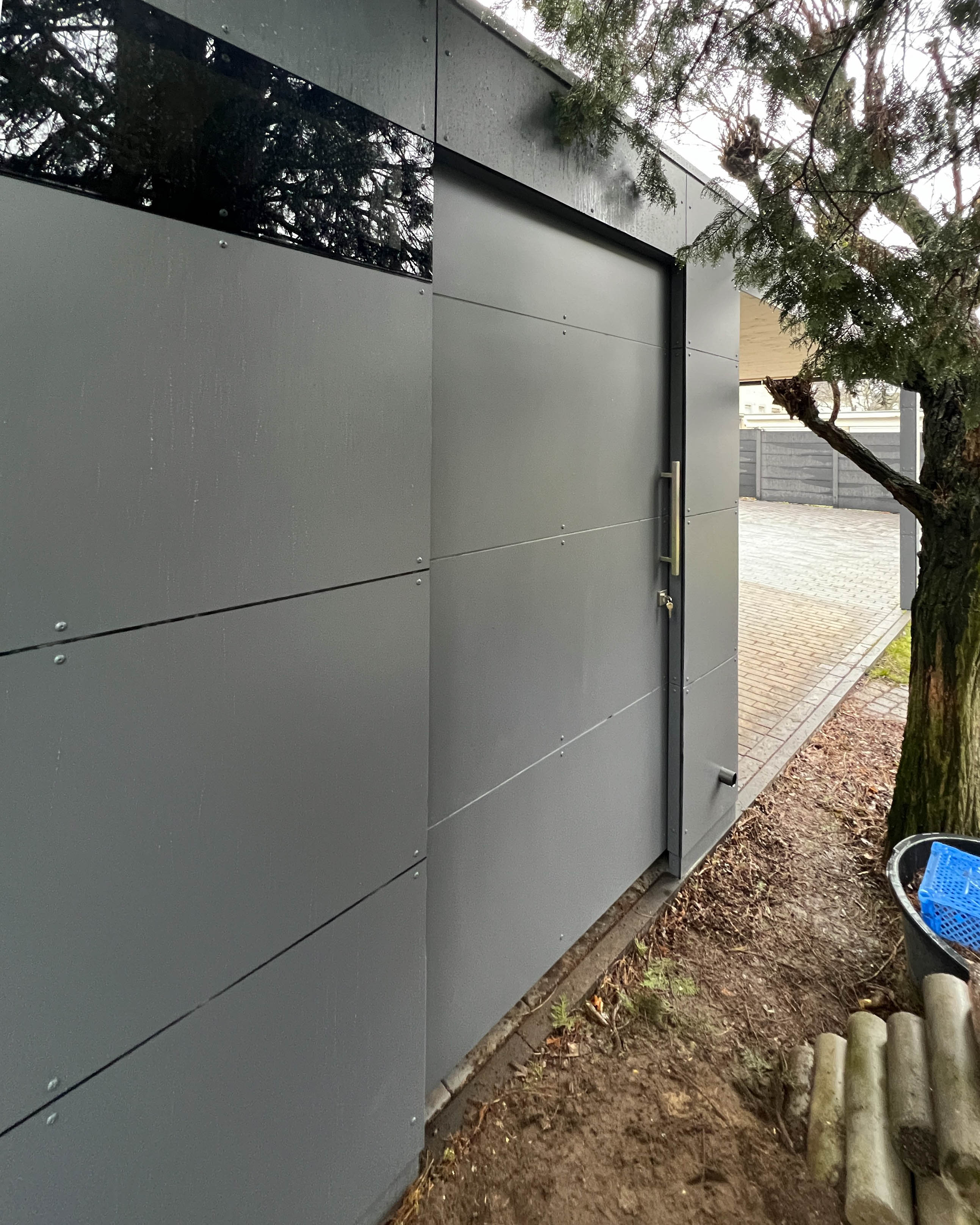 A tool shed with added value