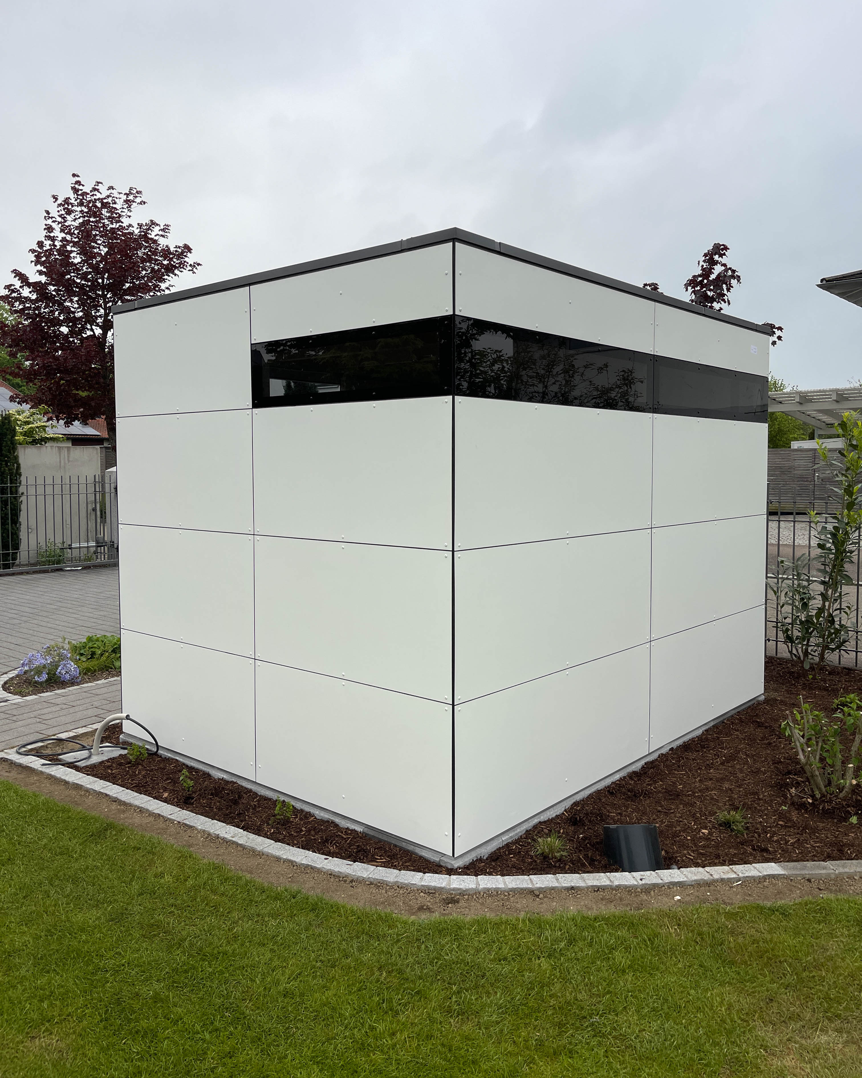 Garden shed for the front garden