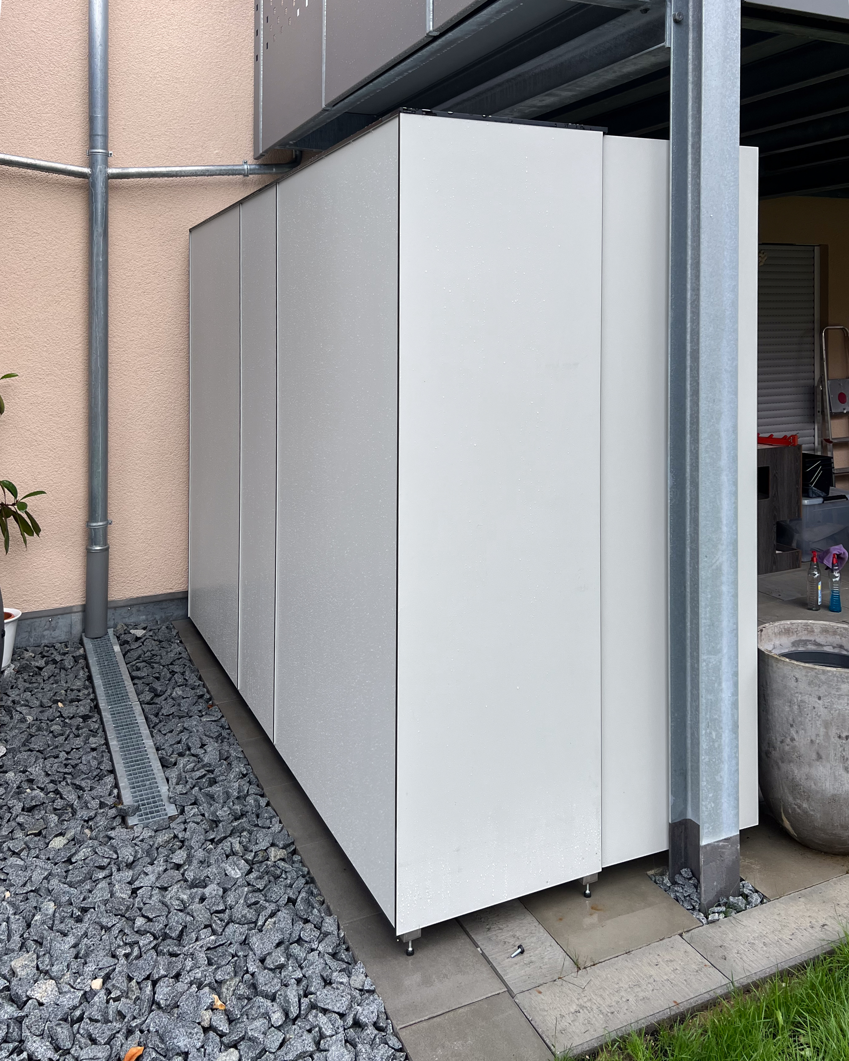 Modern tall unit as privacy screen