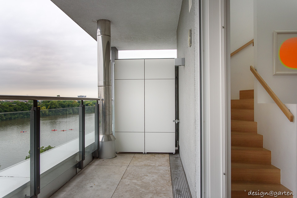 Urban storage space without compromise: the weatherproof cabinet for the city