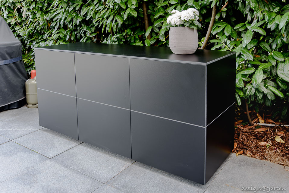 El elegante armario para barbacoa y terraza