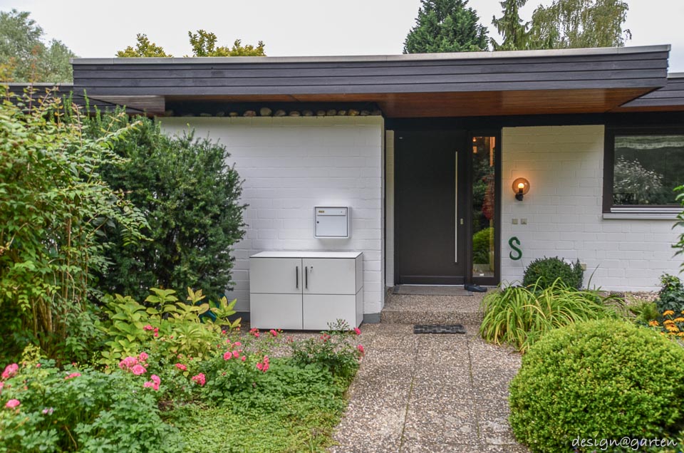 Dúo armonioso: cenador cuadrado en un buen vecindario