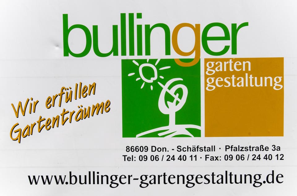 Caseta de jardín minimalista en Donauwörth: un ejemplo de diseño de jardín moderno.