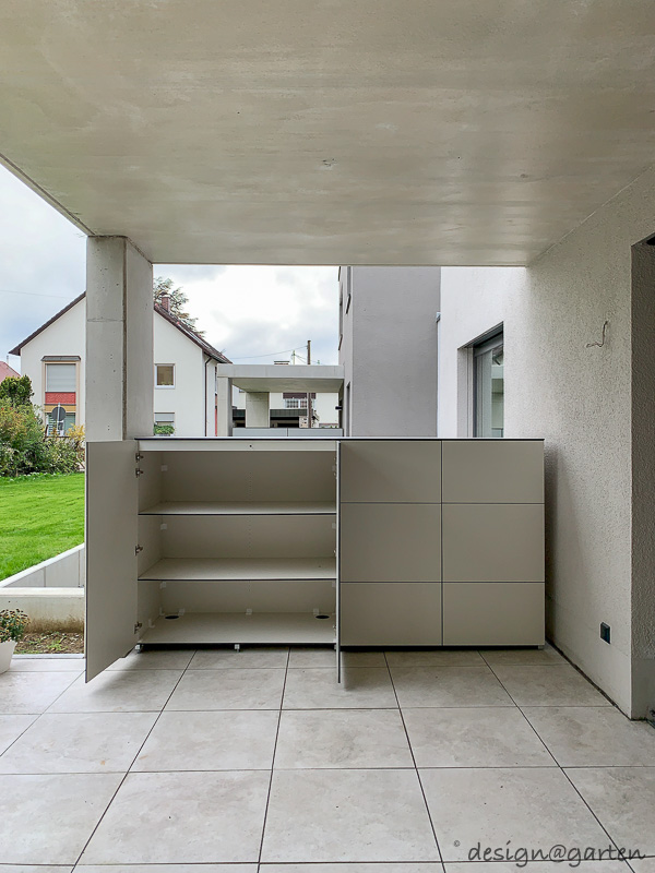 Armario para barbacoa resistente a la intemperie para la terraza como solución combinada a medida