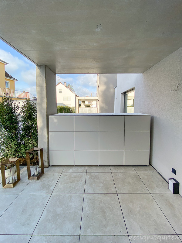 Armario para barbacoa resistente a la intemperie para la terraza como solución combinada a medida