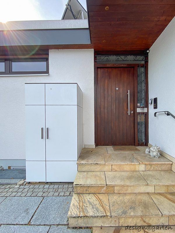 Armario para herramientas resistente a la intemperie como solución a medida para el jardín delantero