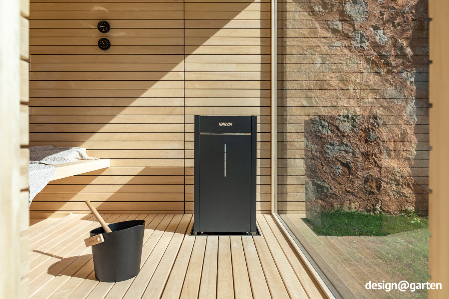 Sauna de jardín de diseño fabricada en HPL en Mallorca