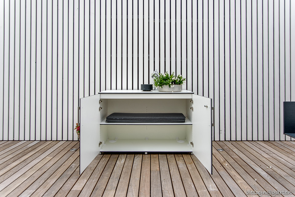 Ensemble élégant au Luxembourg : le petit meuble de balcon étanche