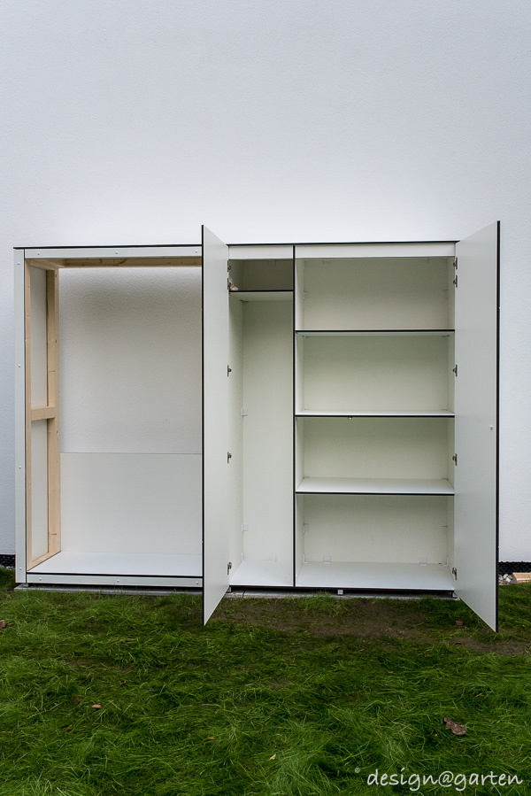 Un rangement élégant dans le jardin : armoire de jardin avec compartiment pour balais et rangement pour le bois