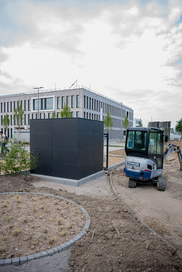 Aménagement représentatif : abri de jardin moderne avec toit plat