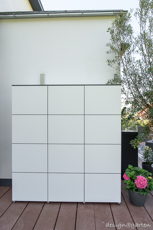 Optimisation de l'espace de rangement : armoire de jardin XXL pour coussins
