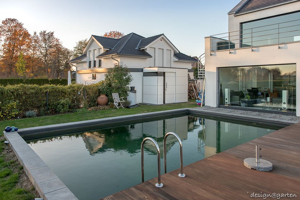 Ordre autour de la piscine : abri de jardin design