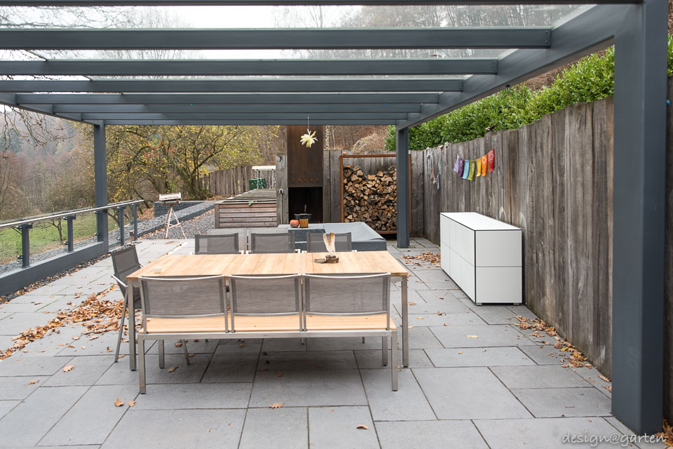 Solution de rangement personnalisée à Eltville am Rhein : buffet sur mesure