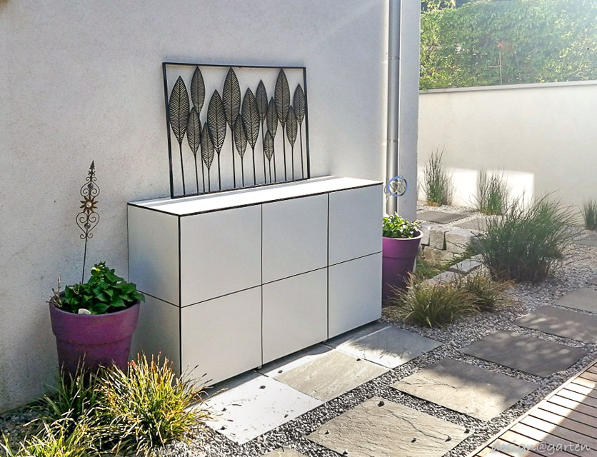 Large buffet pour la terrasse comme complément fonctionnel à Vienne