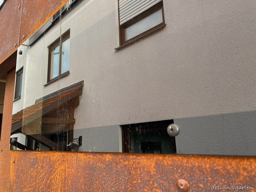 Abri de jardin Cube en acier Corten – Objet design sur mesure pour le jardin