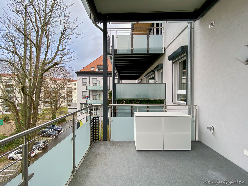 Armoire de balcon résistante aux intempéries, couleur blanche